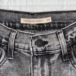 Levi straight cropped jeans